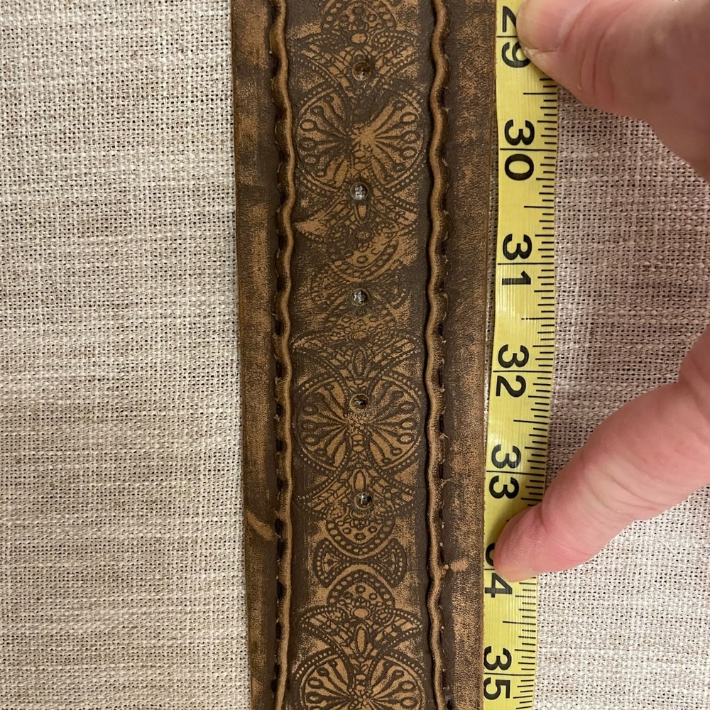 Fossil Brown Embossed Leather Belt with Round Brass Buckle - Picture 3 of 6
